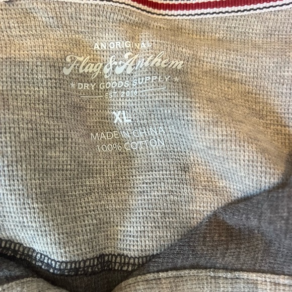 Men’s new without tags grey Henley shirt from Flag and Anthem. Size Xl - Picture 2 of 2